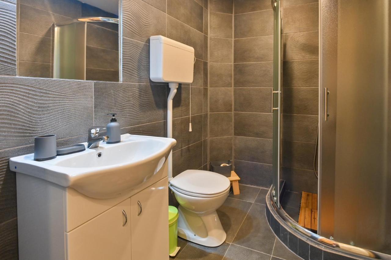 Apartamento Neva Sobe Sa Pogledom Na Planine Mokra Gora Exterior foto